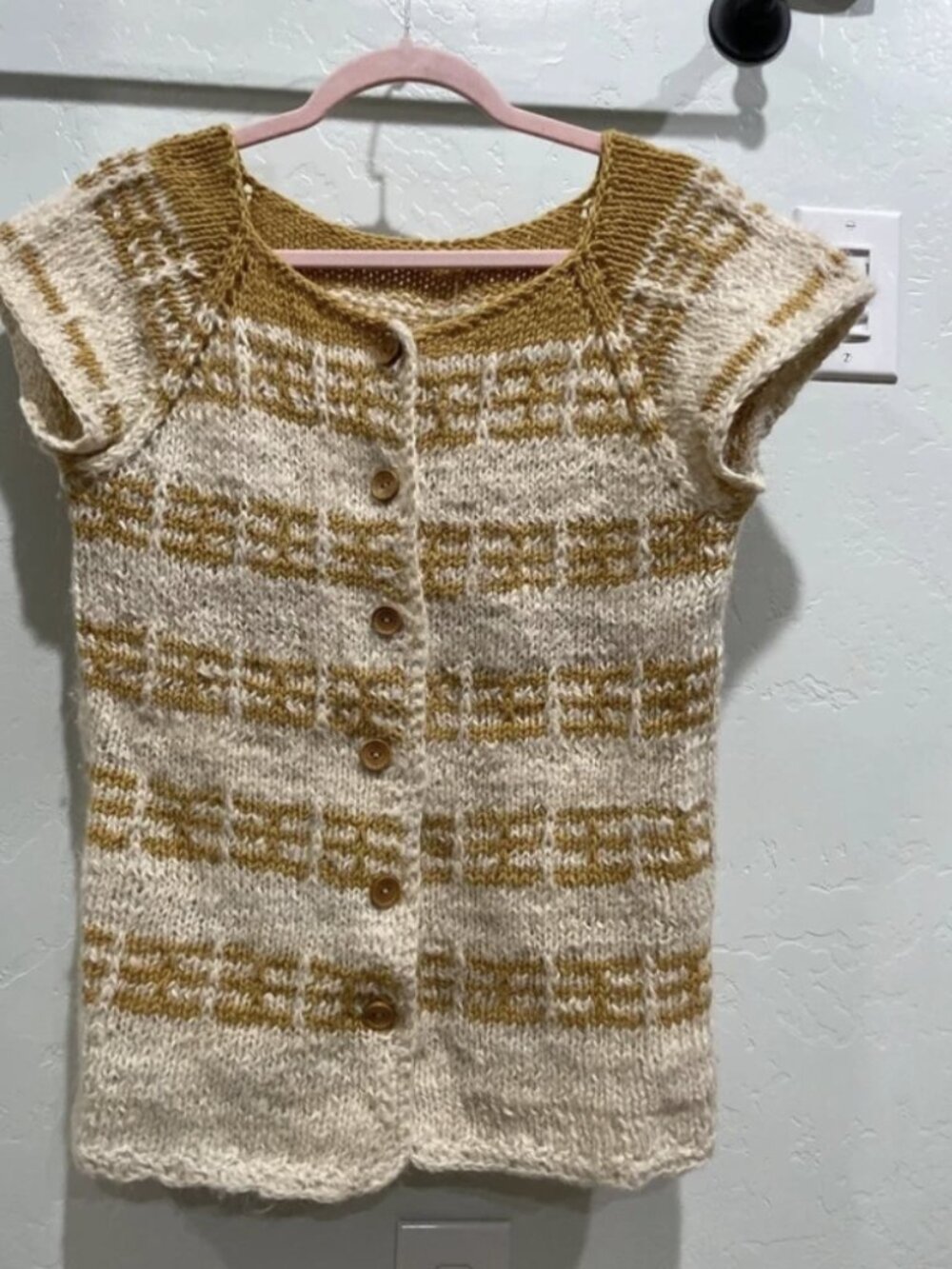 Hand made yarn handmade seamless sweater vest woman size M